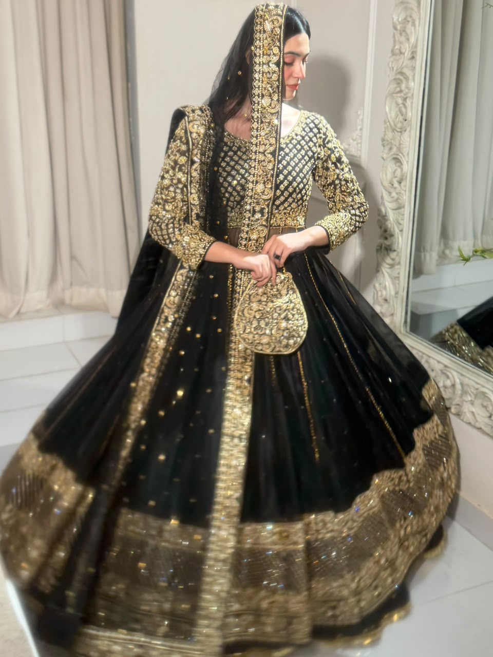 Sonam Black - Image 2